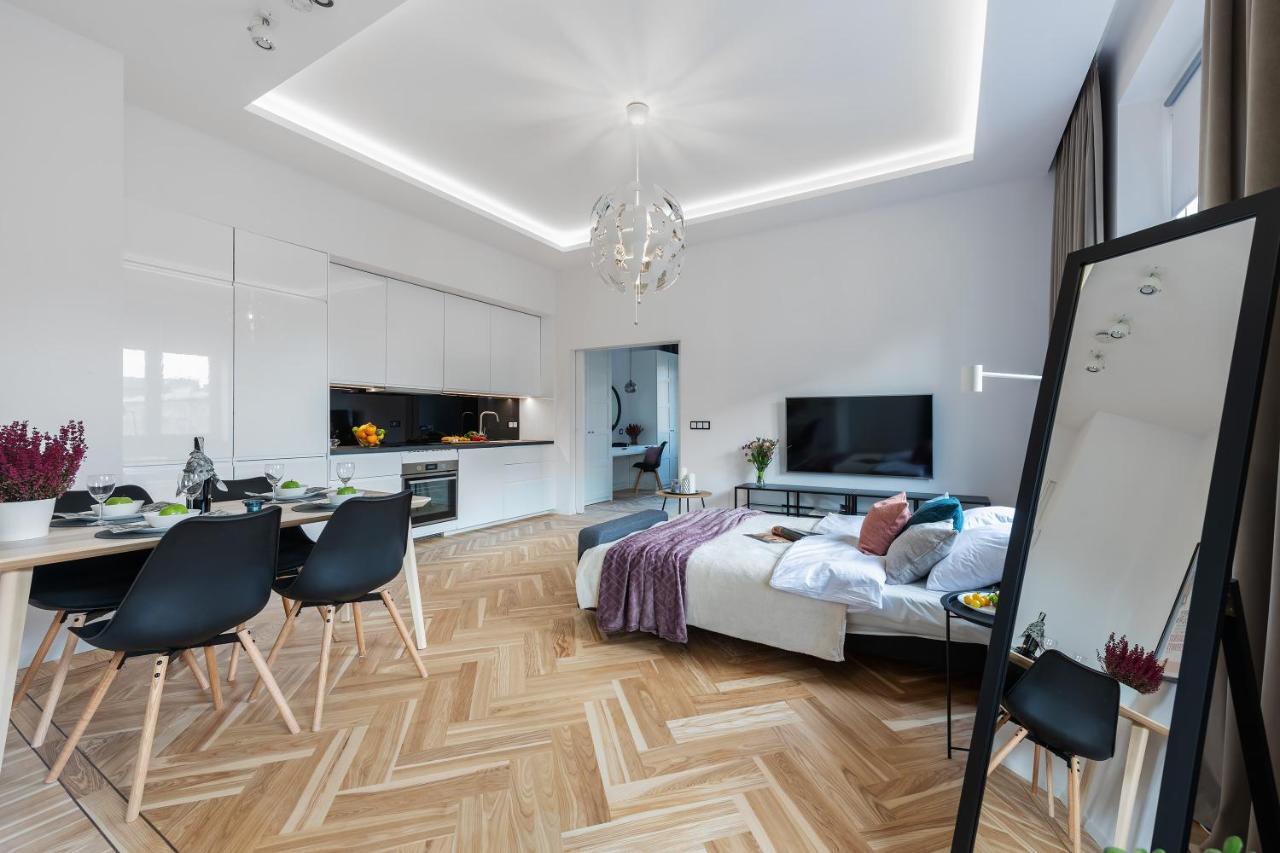 Marszalkowska Center Serviced Apartments Warsaw Exterior photo