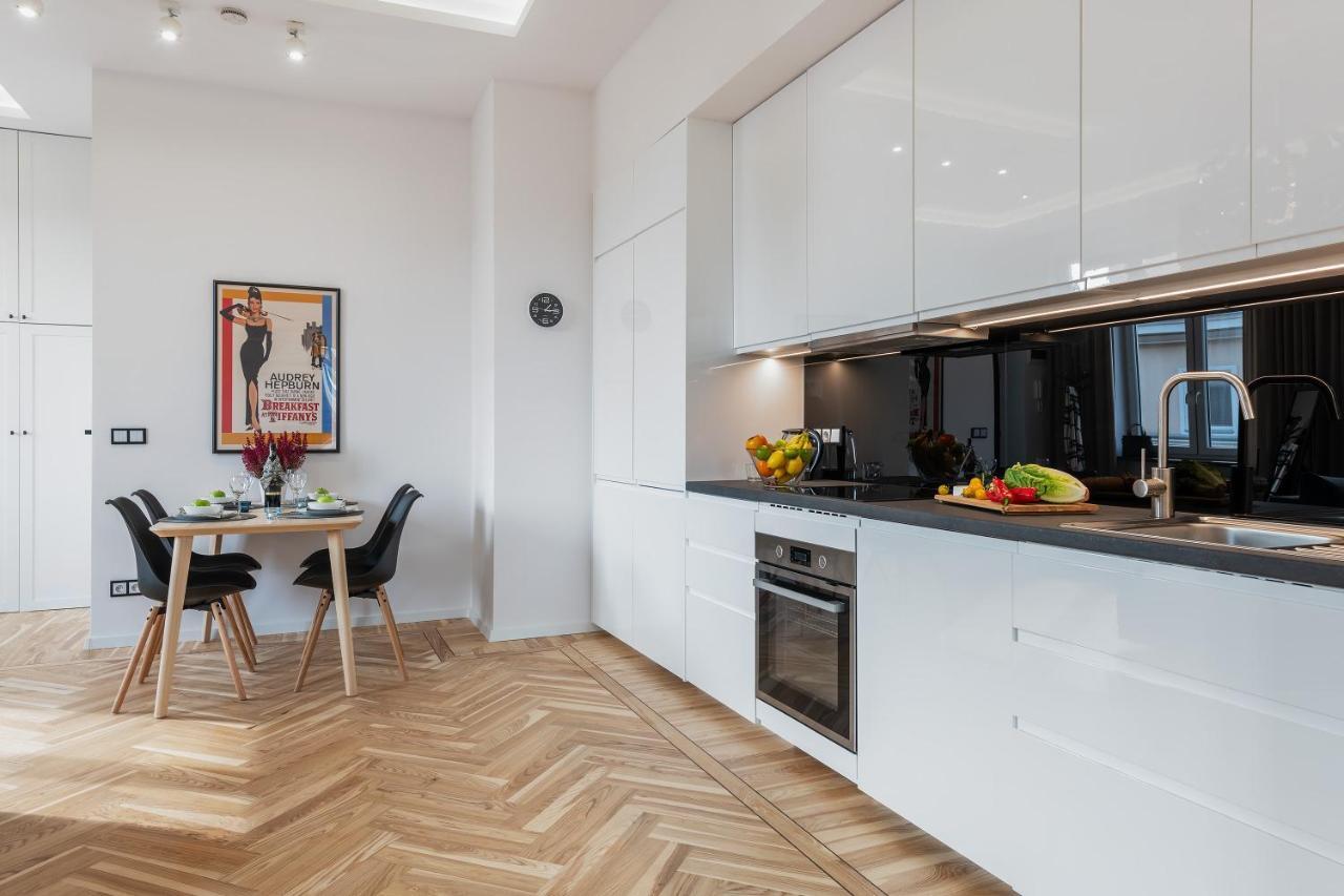 Marszalkowska Center Serviced Apartments Warsaw Exterior photo